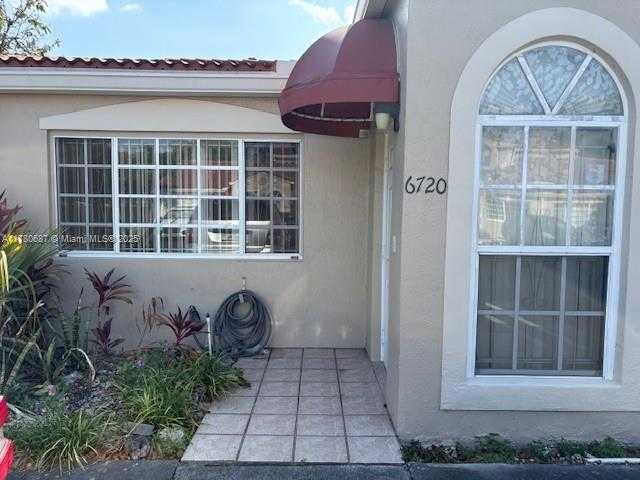 Small Image of 6720 NORTH WEST 166TH TER #401, Miami Lakes Number 2
