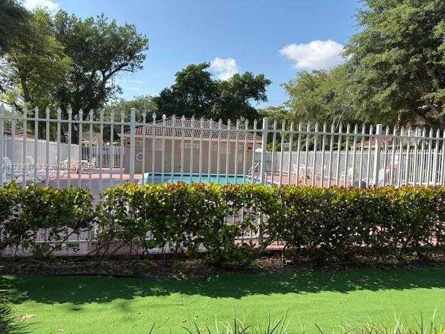 Small Image of 6720 NORTH WEST 166TH TER #401, Miami Lakes Number 32