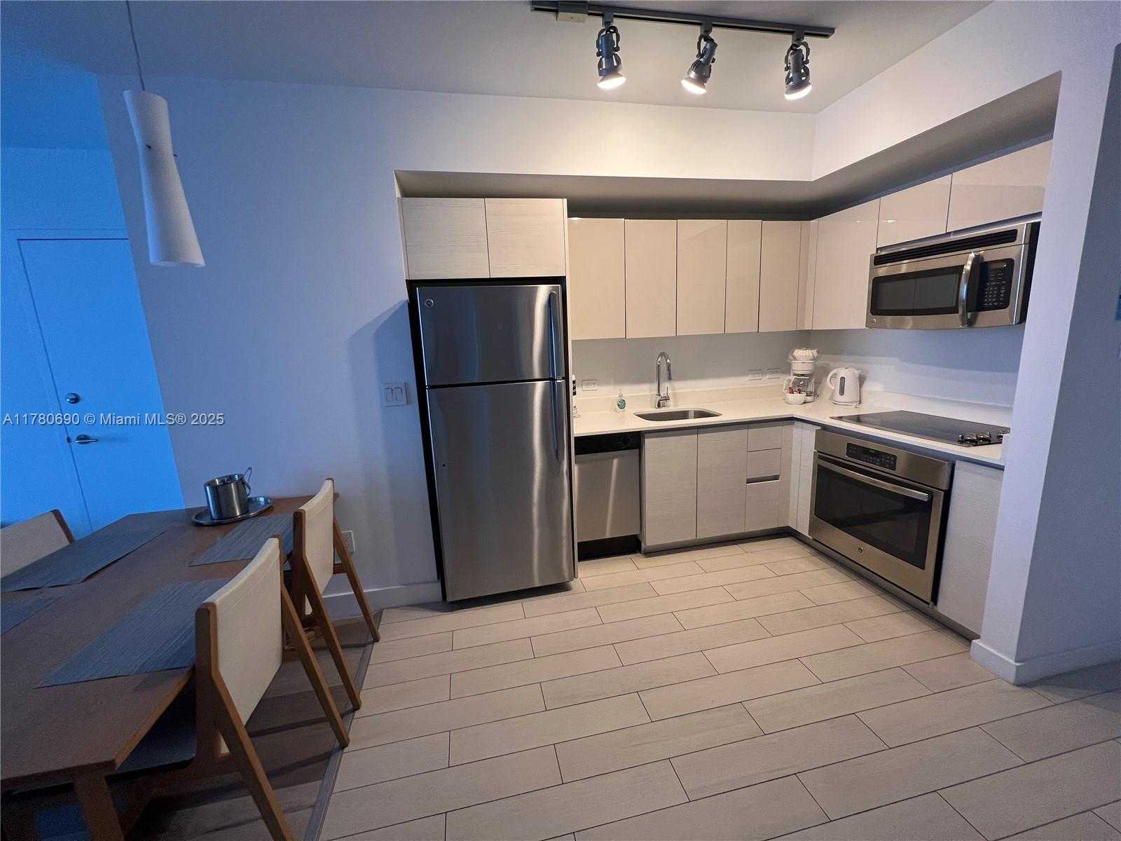 Small Image of 2602 EAST HALLANDALE BEACH BLVD #R1503, Hallandale Beach Number 10