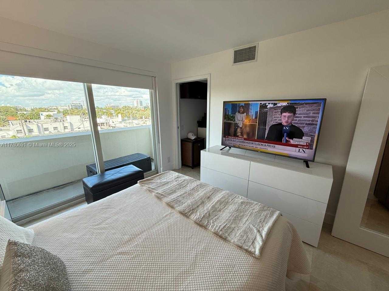 Small Image of 9499 COLLINS AVE #411, Surfside Number 16