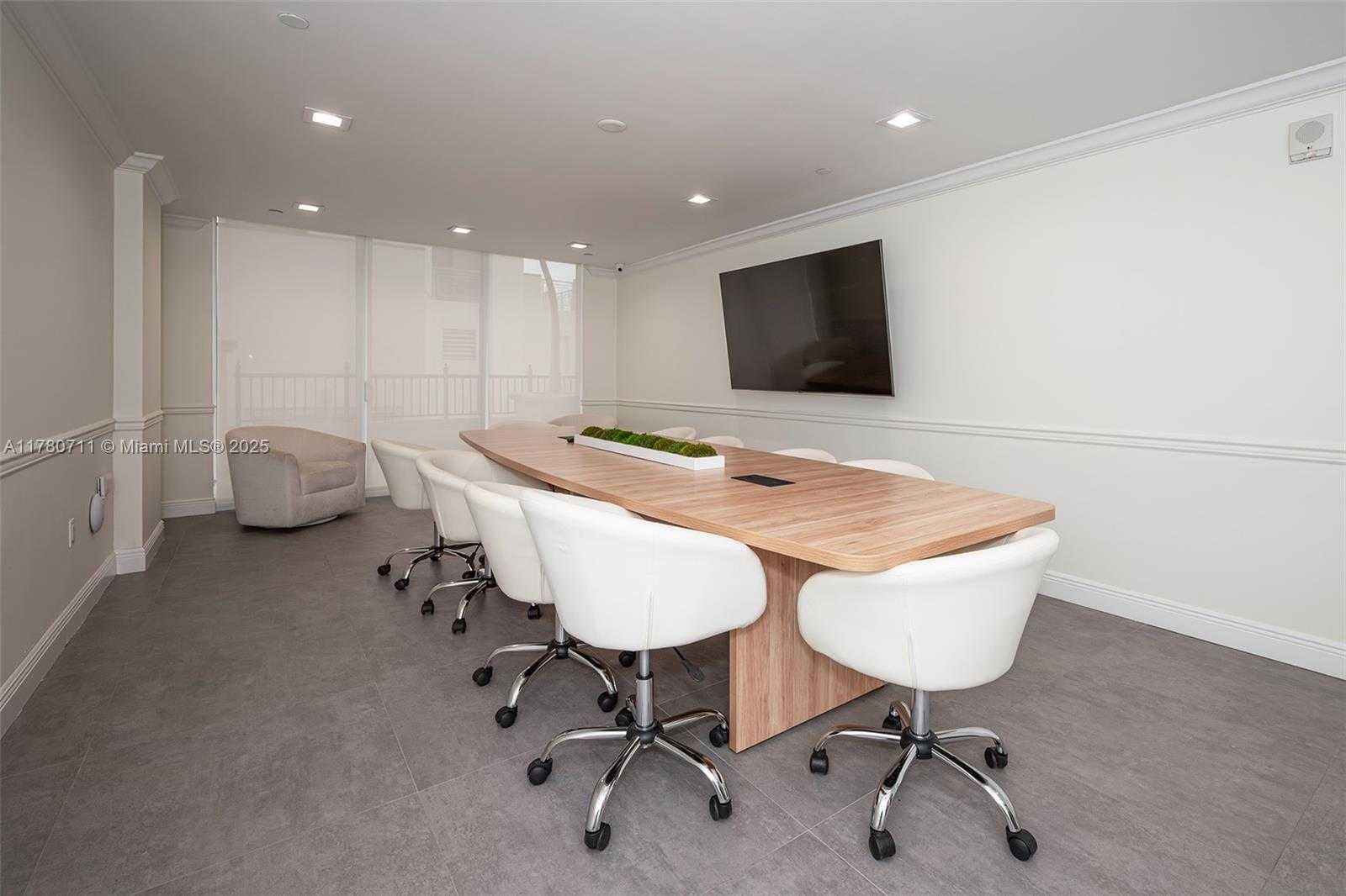 Small Image of 4100 SALZEDO ST #912, Coral Gables Number 36