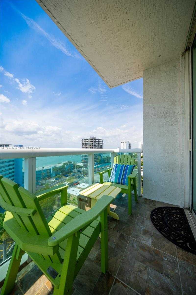 Small Image of 7900 HARBOR ISLAND DR #1026, North Bay Village Number 20