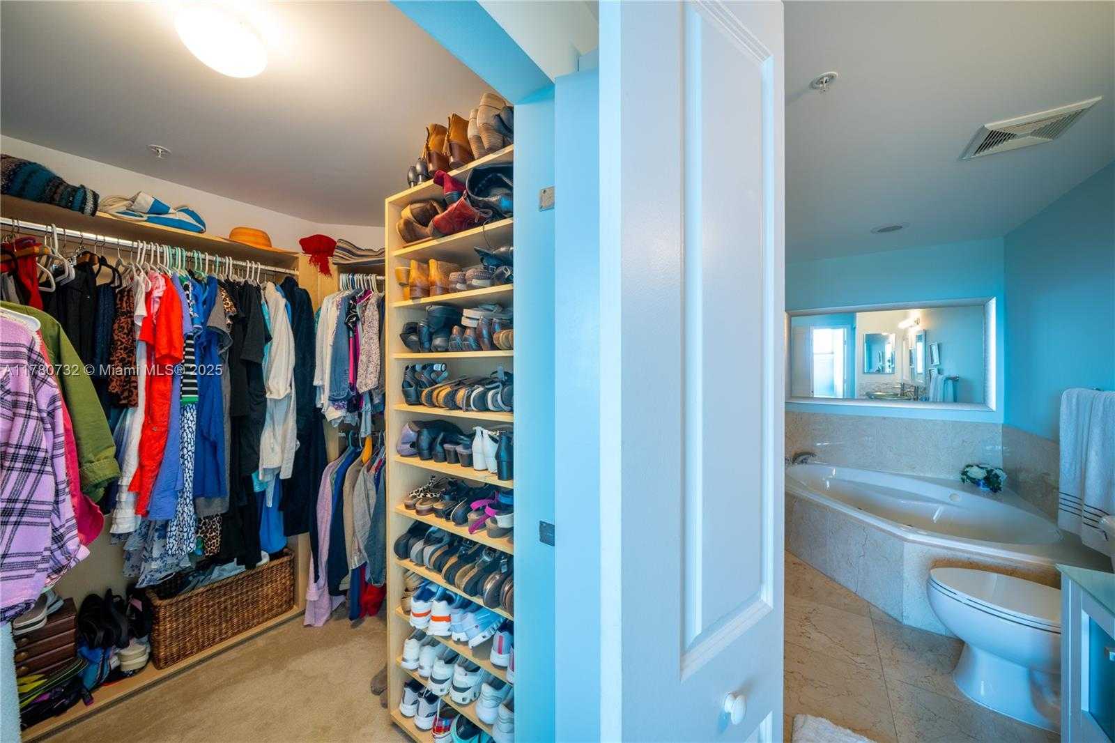 Small Image of 7900 HARBOR ISLAND DR #1026, North Bay Village Number 31