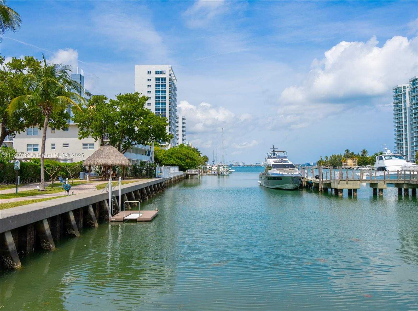 Small Image of 7900 HARBOR ISLAND DR #1026, North Bay Village Number 4
