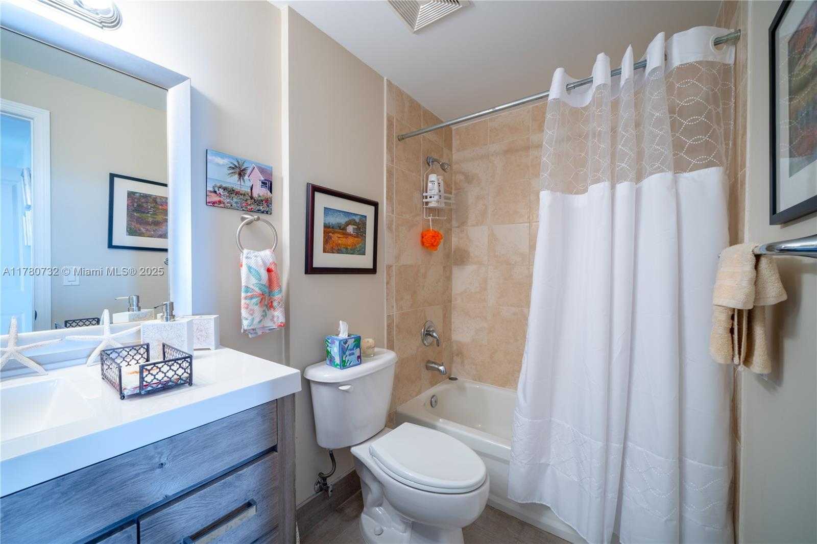 Small Image of 7900 HARBOR ISLAND DR #1026, North Bay Village Number 40