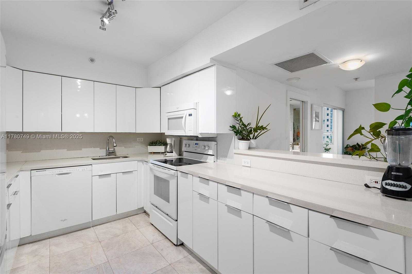 Small Image of 1500 BAY RD #668S, Miami Beach Number 19