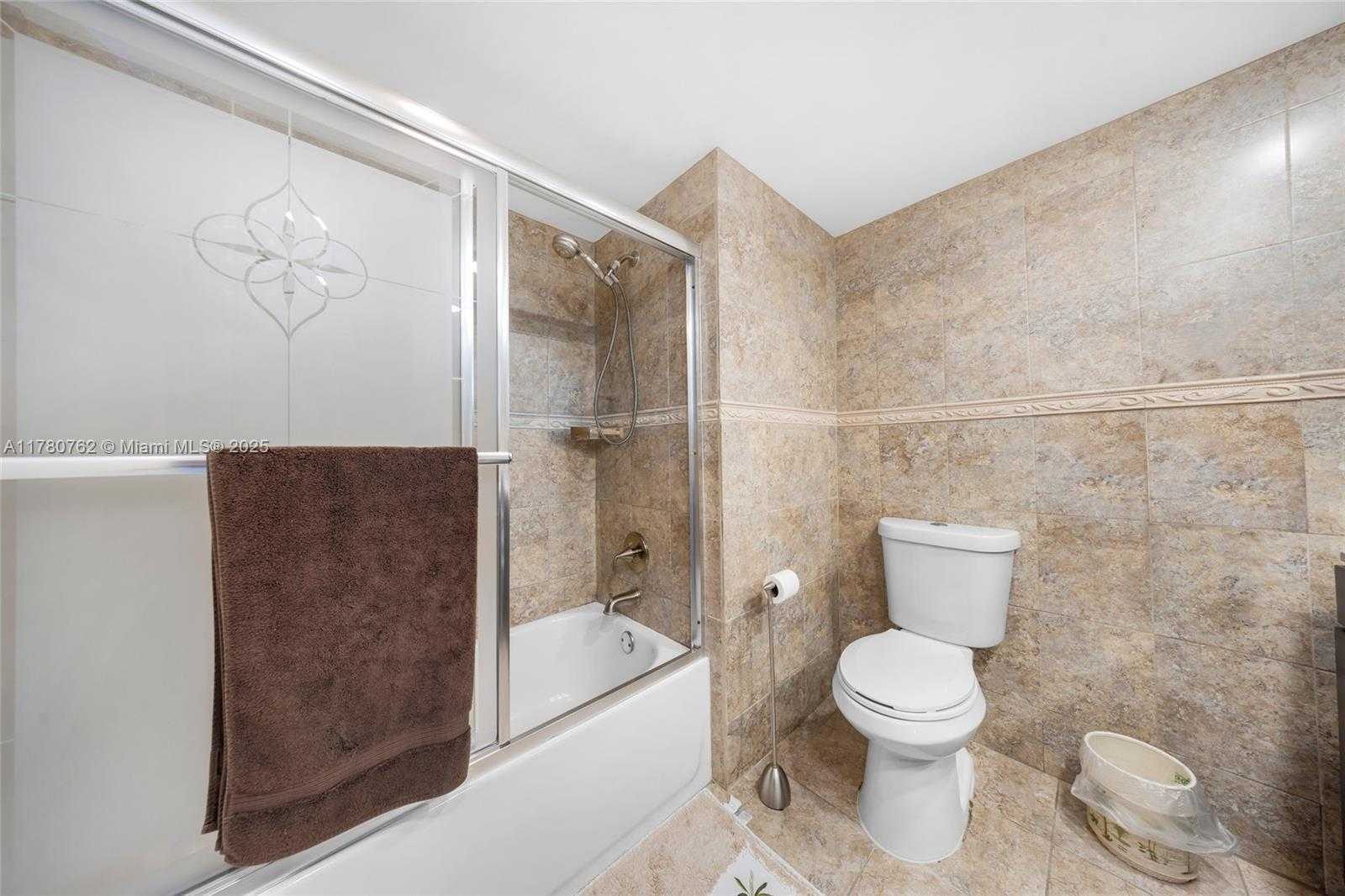Small Image of 920 NORTH EAST 199TH ST #4S, Miami Number 17
