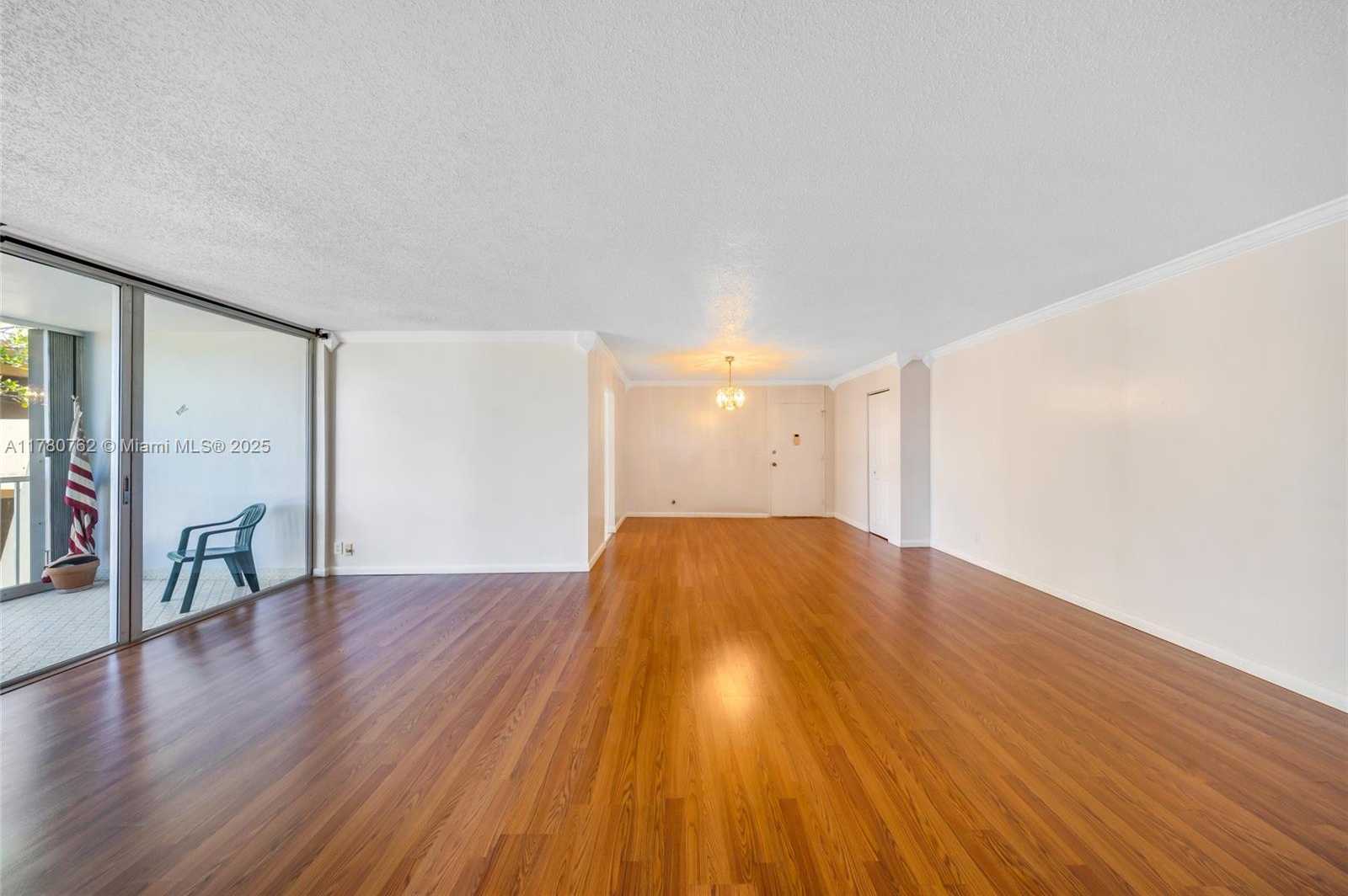 Small Image of 920 NORTH EAST 199TH ST #4S, Miami Number 25