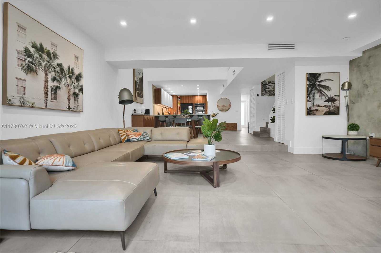 Small Image of 311 POINCIANA DR #801, Sunny Isles Beach Number 12