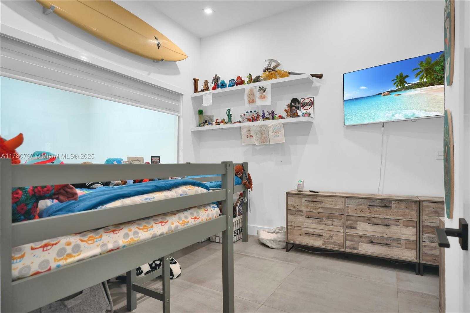 Small Image of 311 POINCIANA DR #801, Sunny Isles Beach Number 33