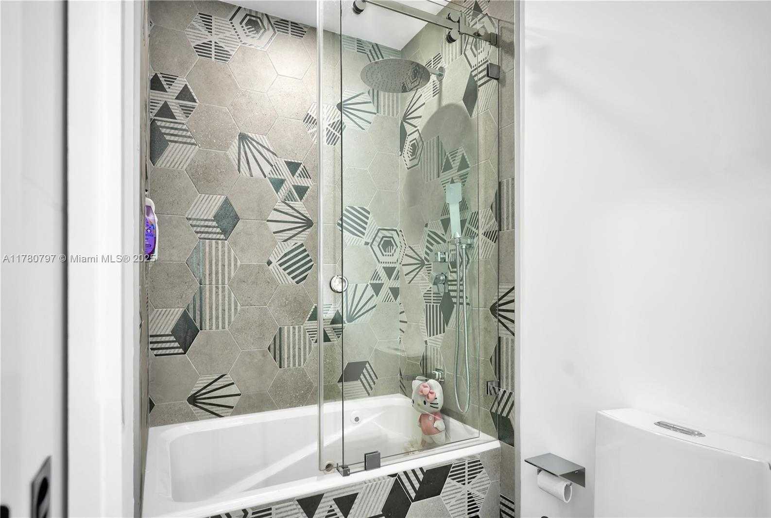 Small Image of 311 POINCIANA DR #801, Sunny Isles Beach Number 35