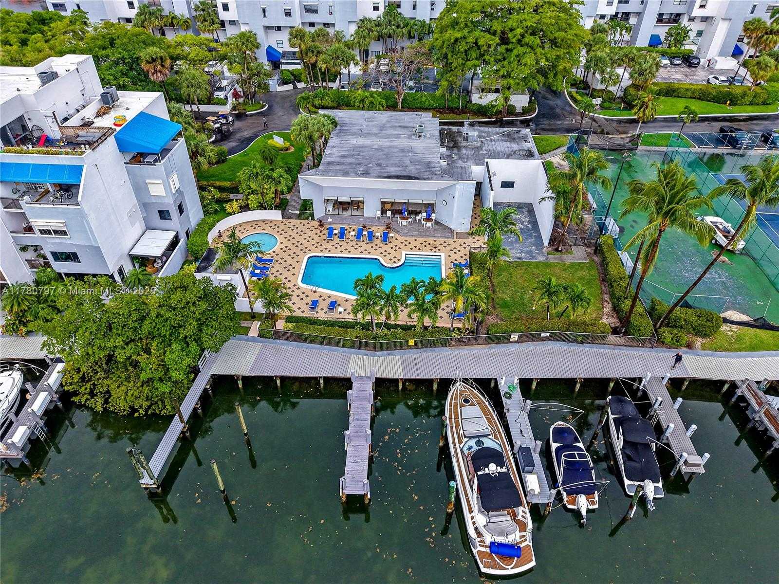 Small Image of 311 POINCIANA DR #801, Sunny Isles Beach Number 46