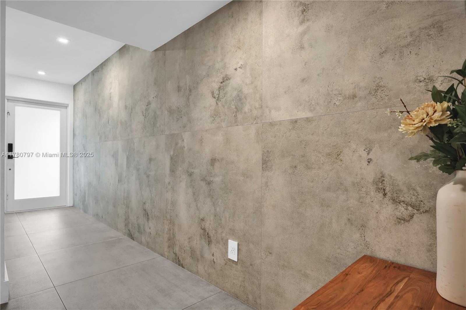 Small Image of 311 POINCIANA DR #801, Sunny Isles Beach Number 7