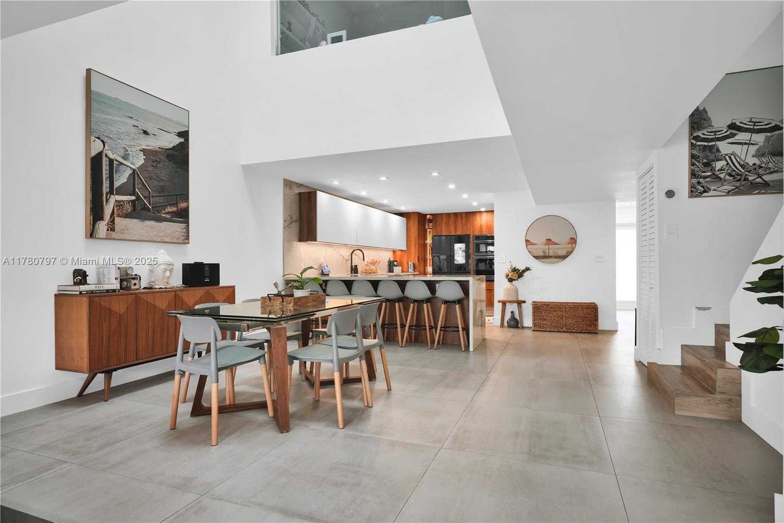 Small Image of 311 POINCIANA DR #801, Sunny Isles Beach Number 9