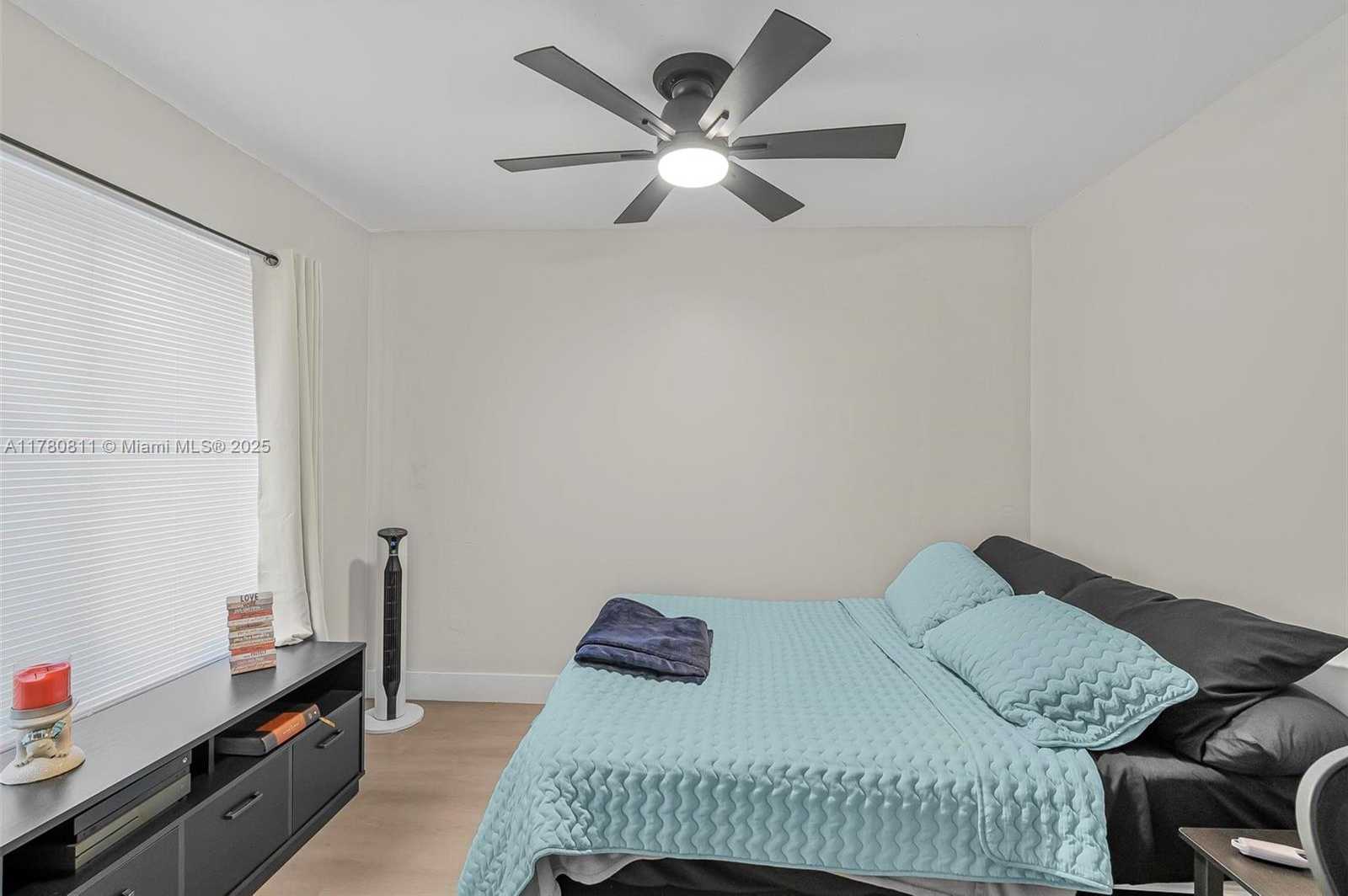 Small Image of 9548 SOUTH WEST 140TH CT #9548, Miami Number 13