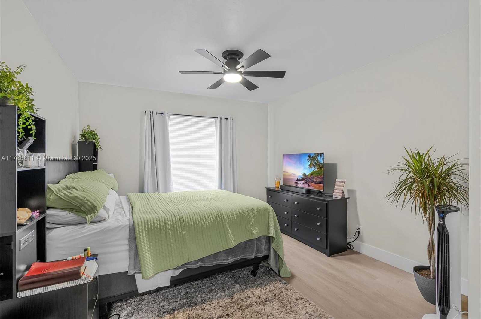 Small Image of 9548 SOUTH WEST 140TH CT #9548, Miami Number 14