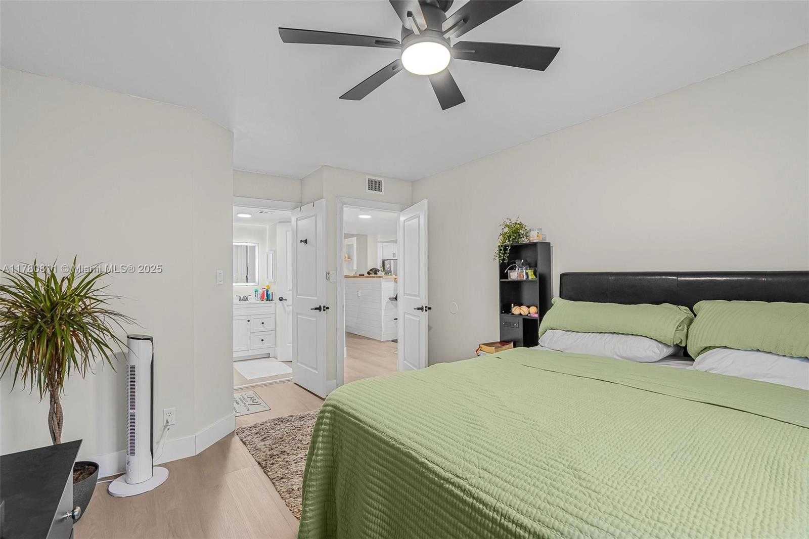 Small Image of 9548 SOUTH WEST 140TH CT #9548, Miami Number 15