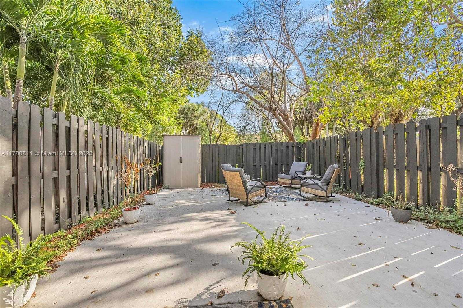 Small Image of 9548 SOUTH WEST 140TH CT #9548, Miami Number 18