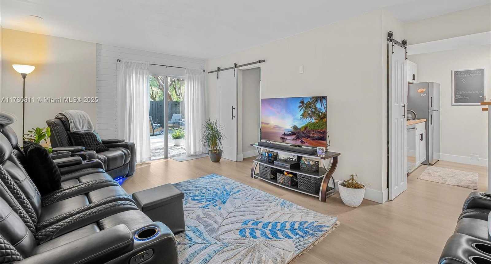 Small Image of 9548 SOUTH WEST 140TH CT #9548, Miami Number 2