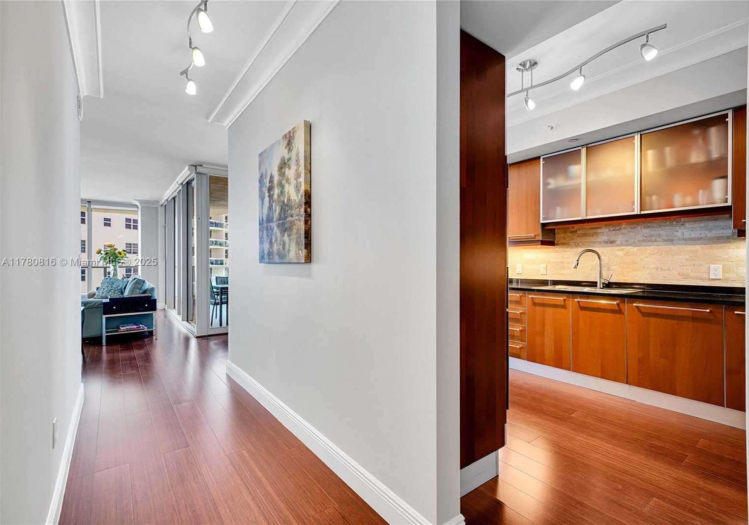 Small Image of 3101 SOUTH OCEAN DR #701, Hollywood Number 37