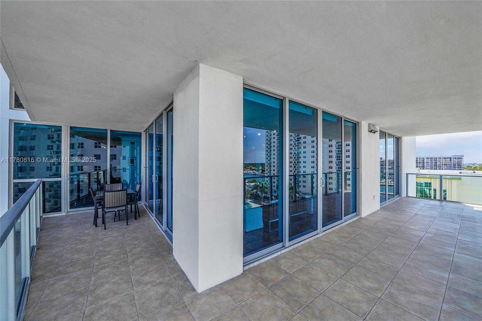 Small Image of 3101 SOUTH OCEAN DR #701, Hollywood Number 45