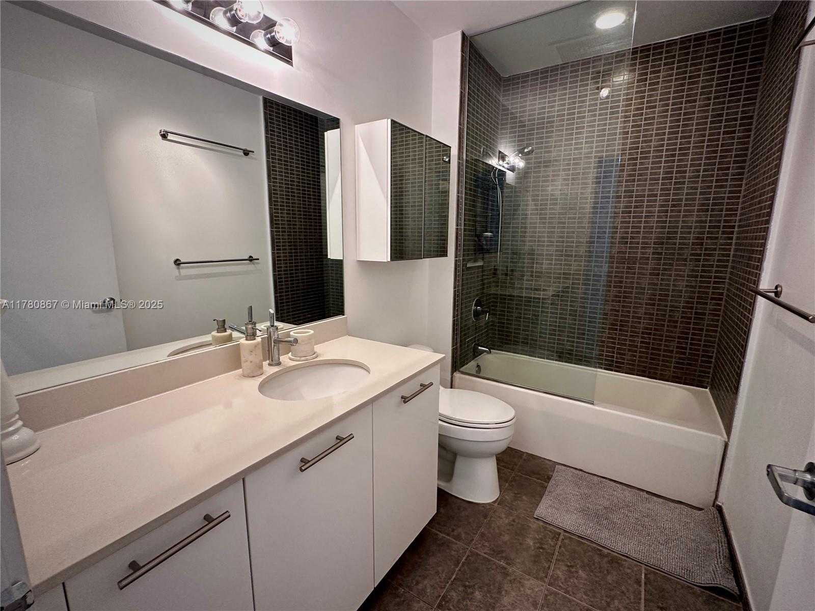 Small Image of 3470 EAST COAST AVE #H2207, Miami Number 25