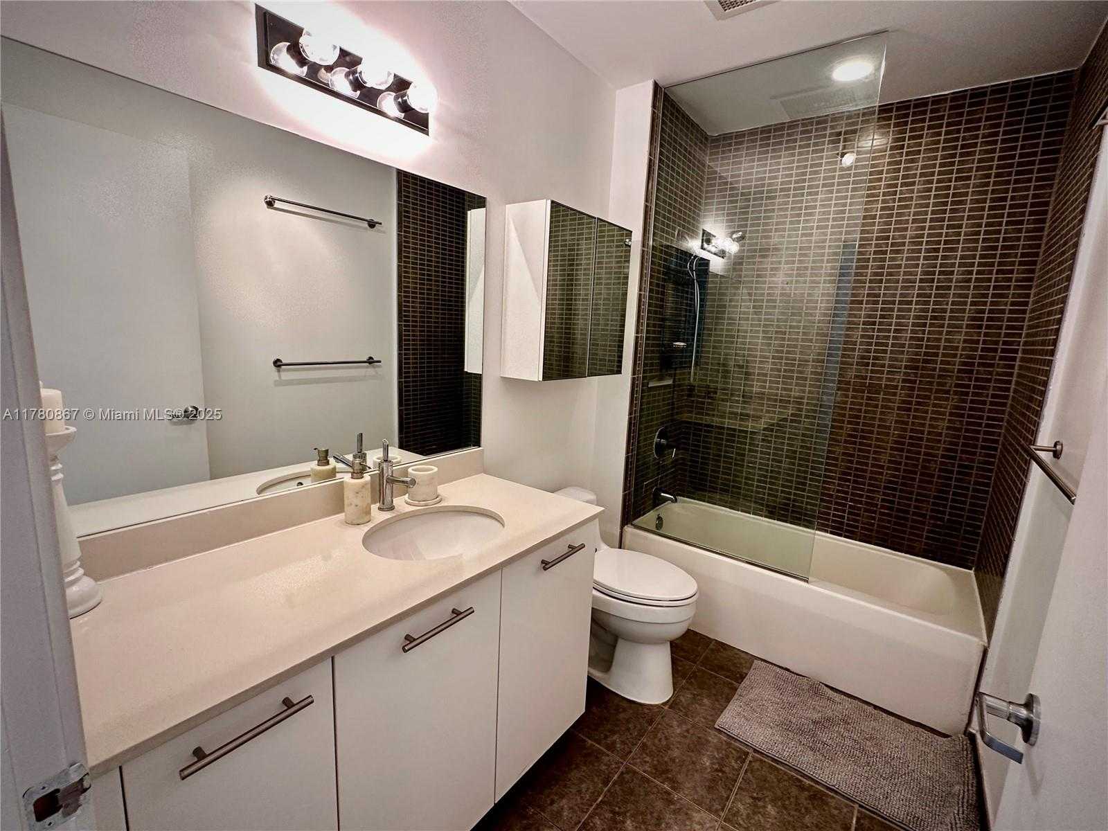 Small Image of 3470 EAST COAST AVE #H2207, Miami Number 26