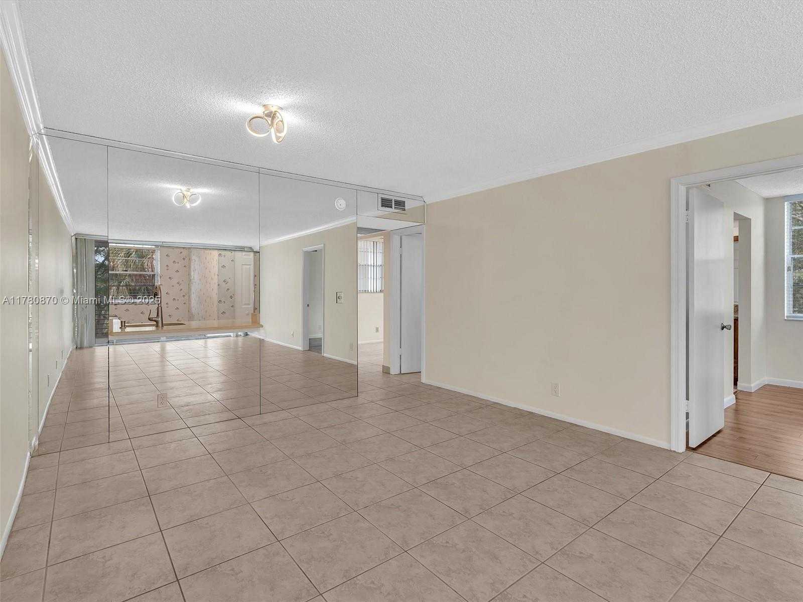 Small Image of 9311 ORANGE GROVE DR #301, Davie Number 10