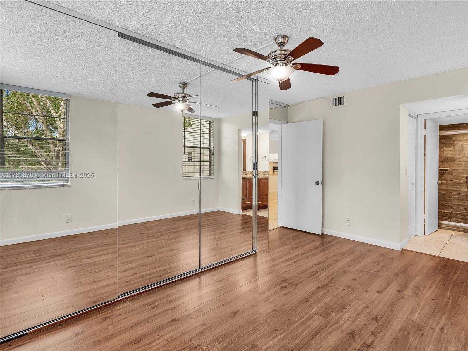 Small Image of 9311 ORANGE GROVE DR #301, Davie Number 21