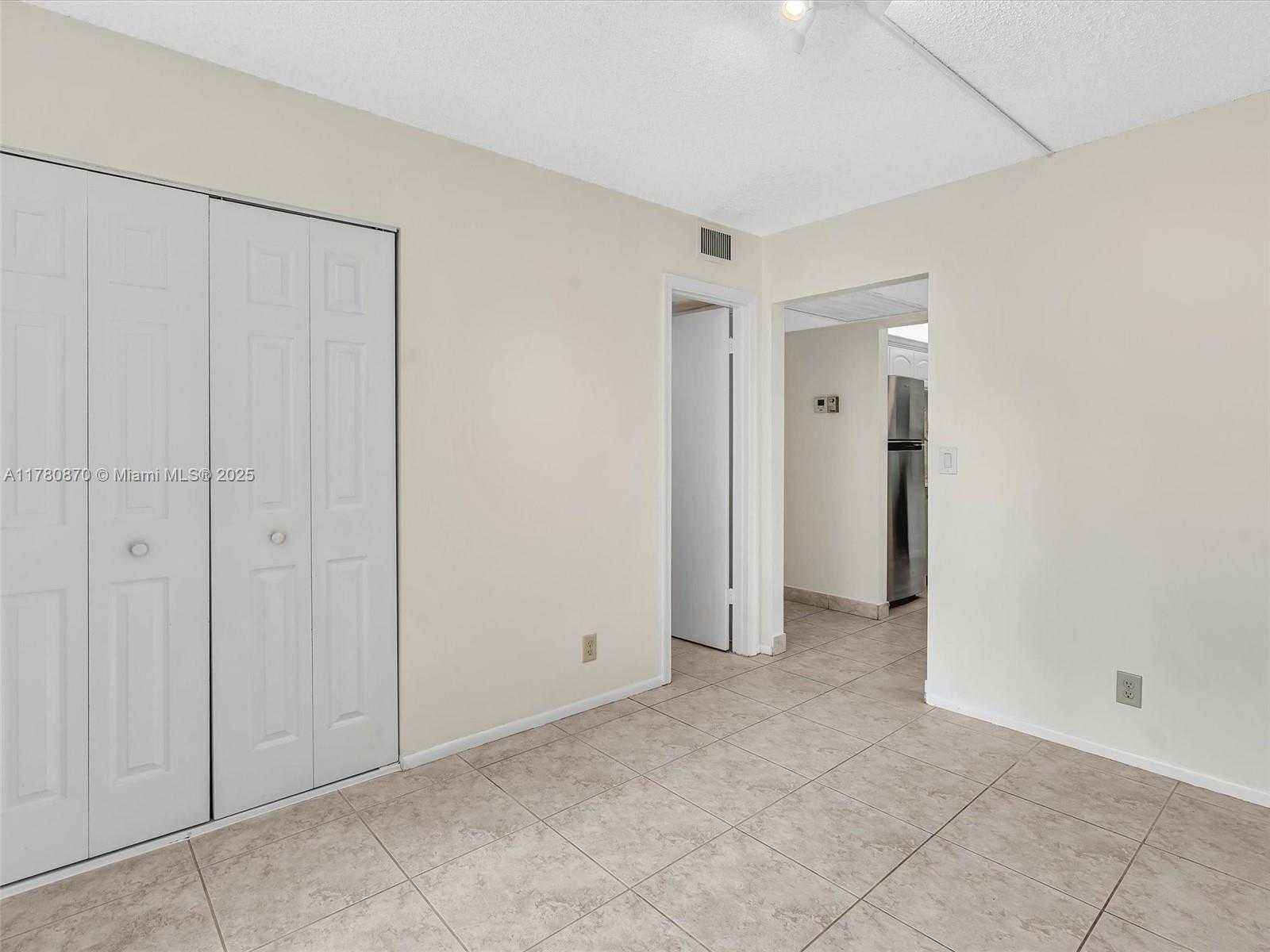 Small Image of 9311 ORANGE GROVE DR #301, Davie Number 22