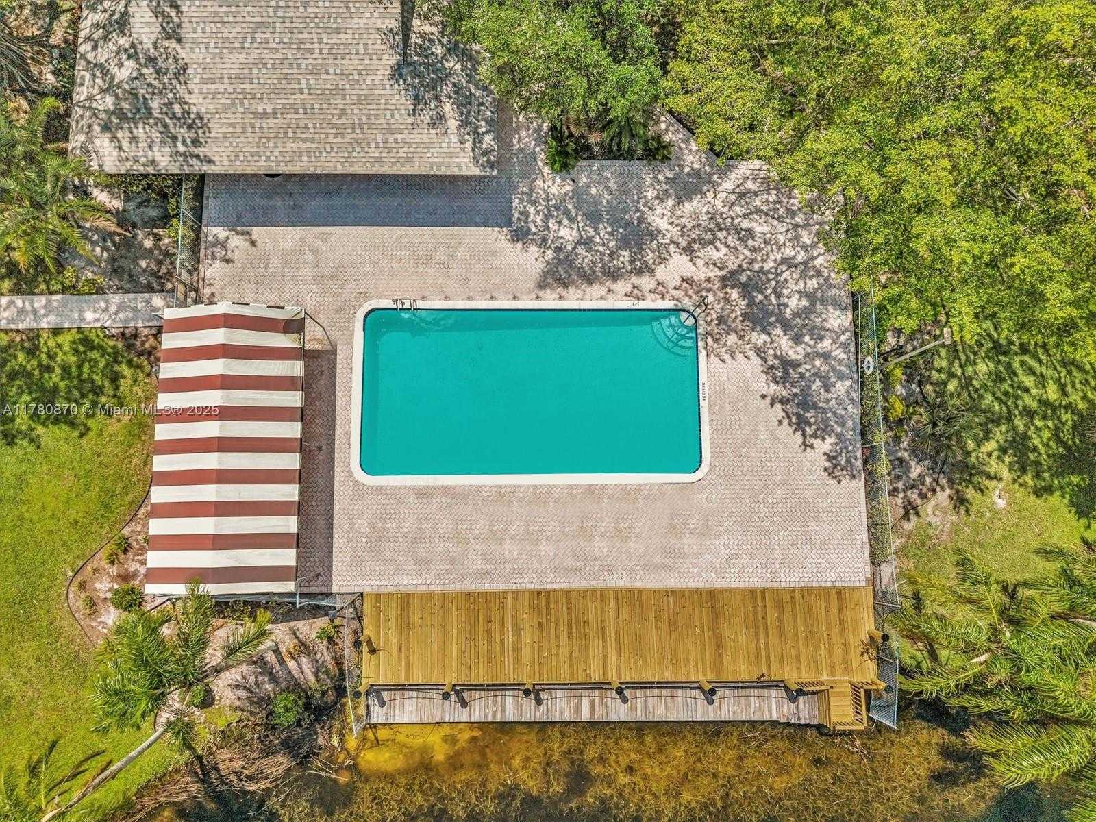 Small Image of 9311 ORANGE GROVE DR #301, Davie Number 30