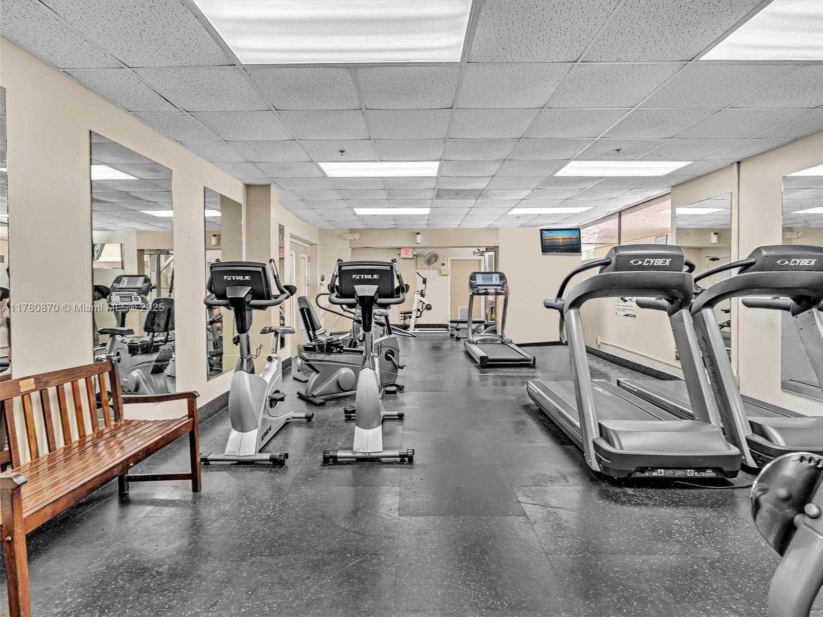 Small Image of 9311 ORANGE GROVE DR #301, Davie Number 44