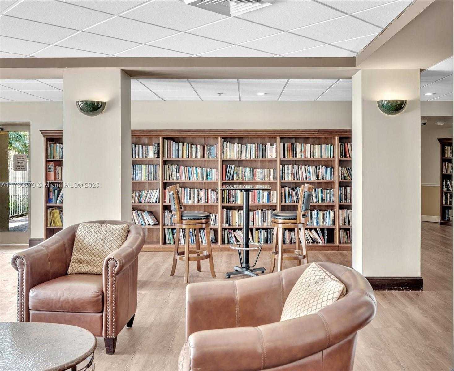 Small Image of 9311 ORANGE GROVE DR #301, Davie Number 46
