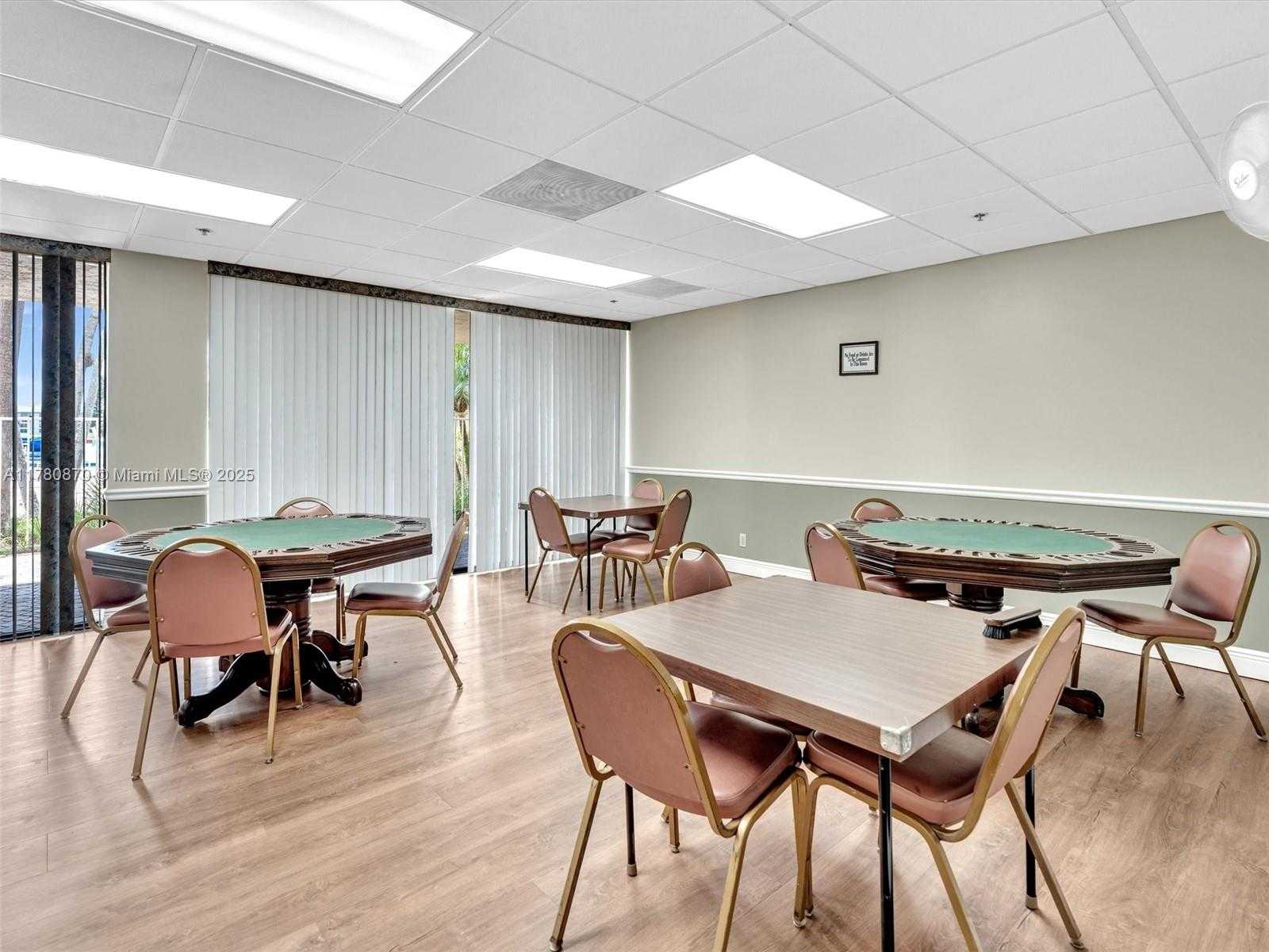 Small Image of 9311 ORANGE GROVE DR #301, Davie Number 47
