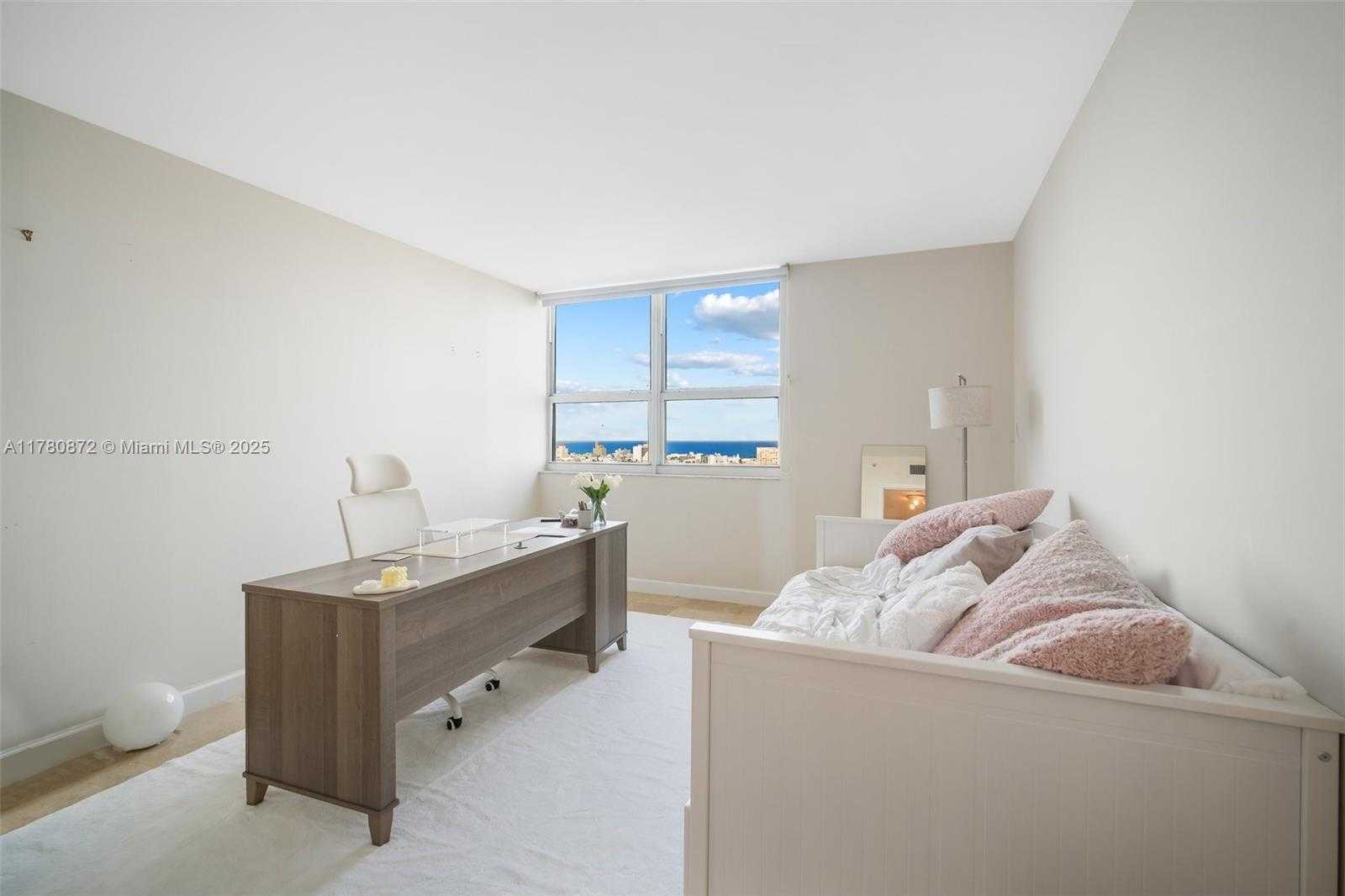 Small Image of 650 WEST AVE #2104, Miami Beach Number 11
