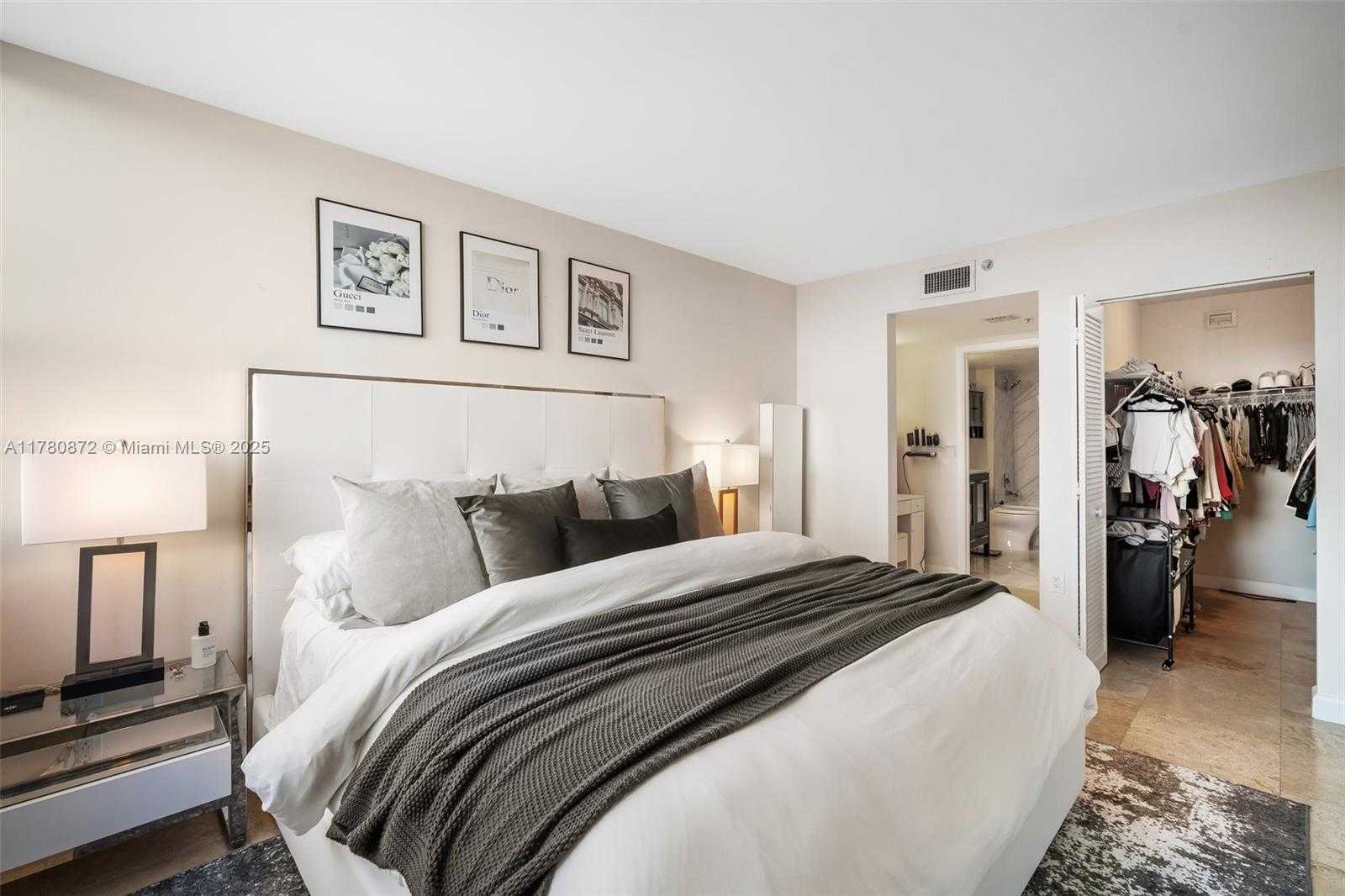 Small Image of 650 WEST AVE #2104, Miami Beach Number 19