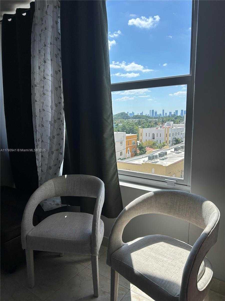 Small Image of 2899 COLLINS AVE #708, Miami Beach Number 10