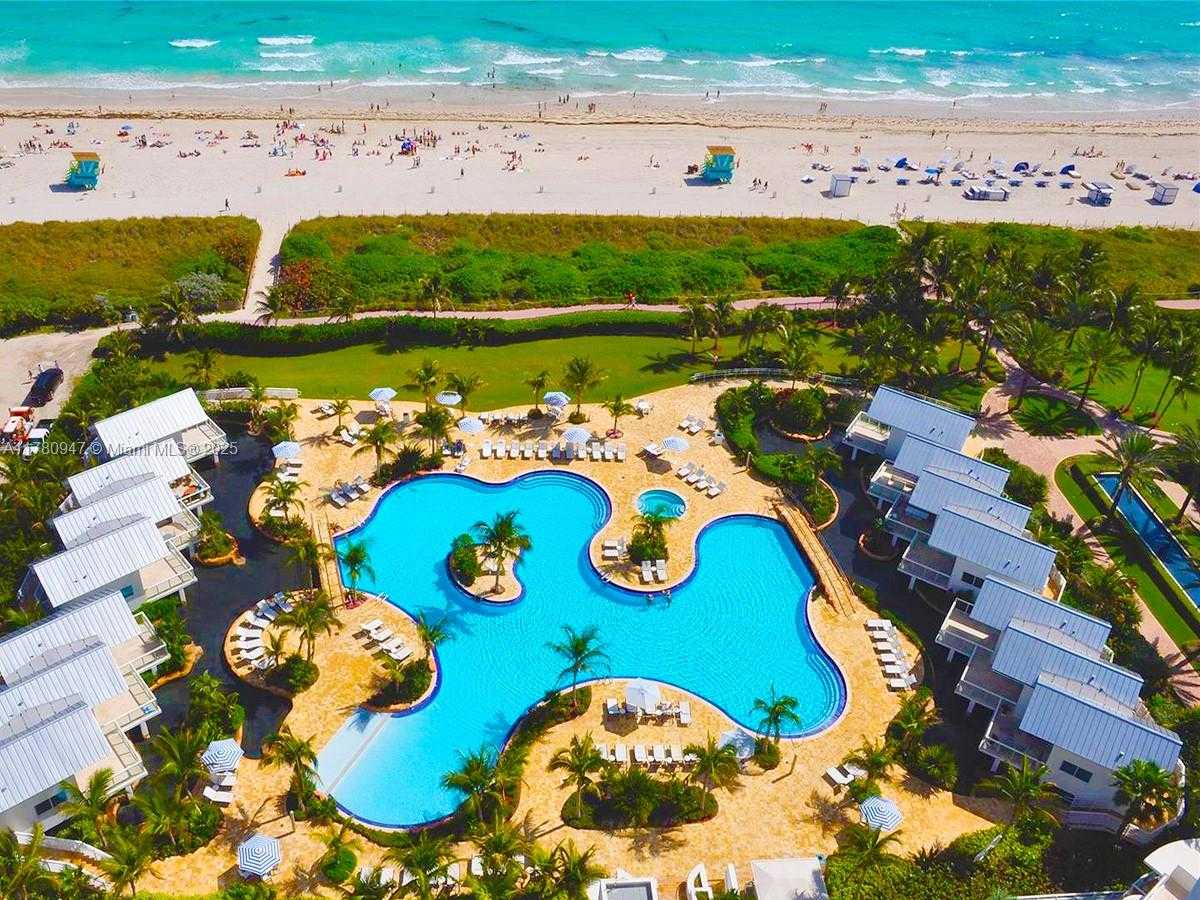 Small Image of 50 SOUTH POINTE DR #504, Miami Beach Number 2