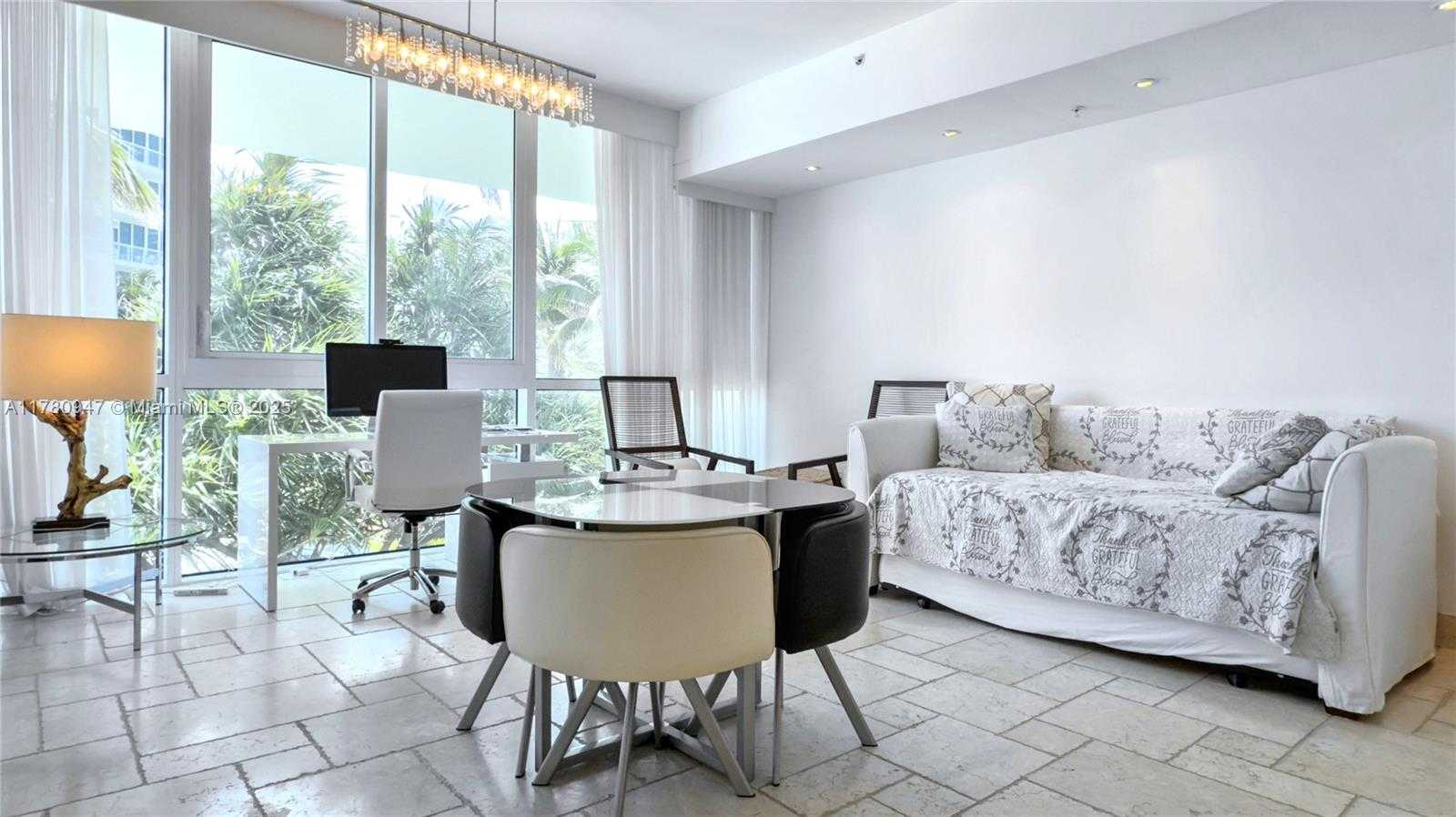 Small Image of 50 SOUTH POINTE DR #504, Miami Beach Number 4