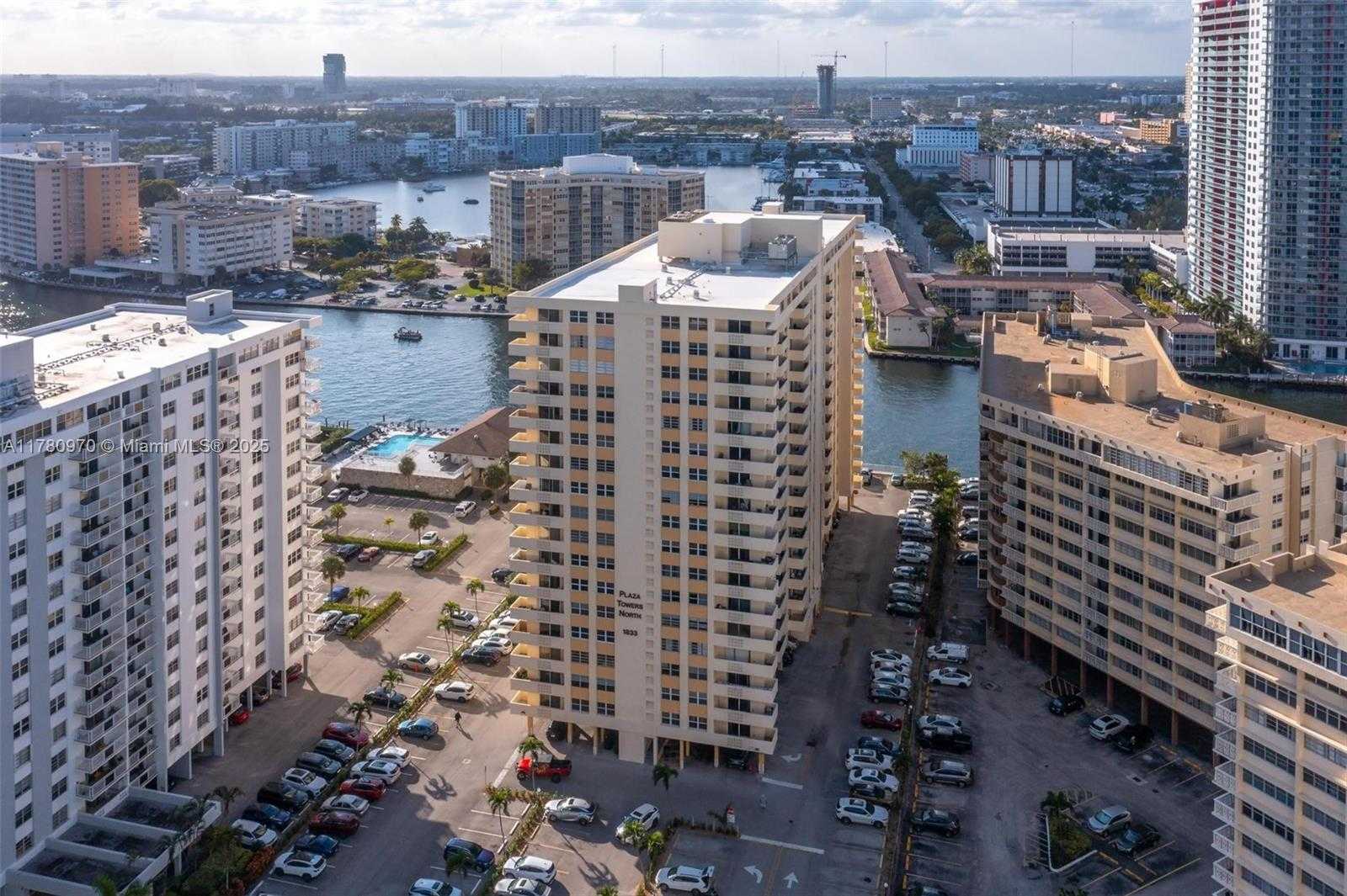Small Image of 1833 SOUTH OCEAN DR #808, Hallandale Beach Number 16