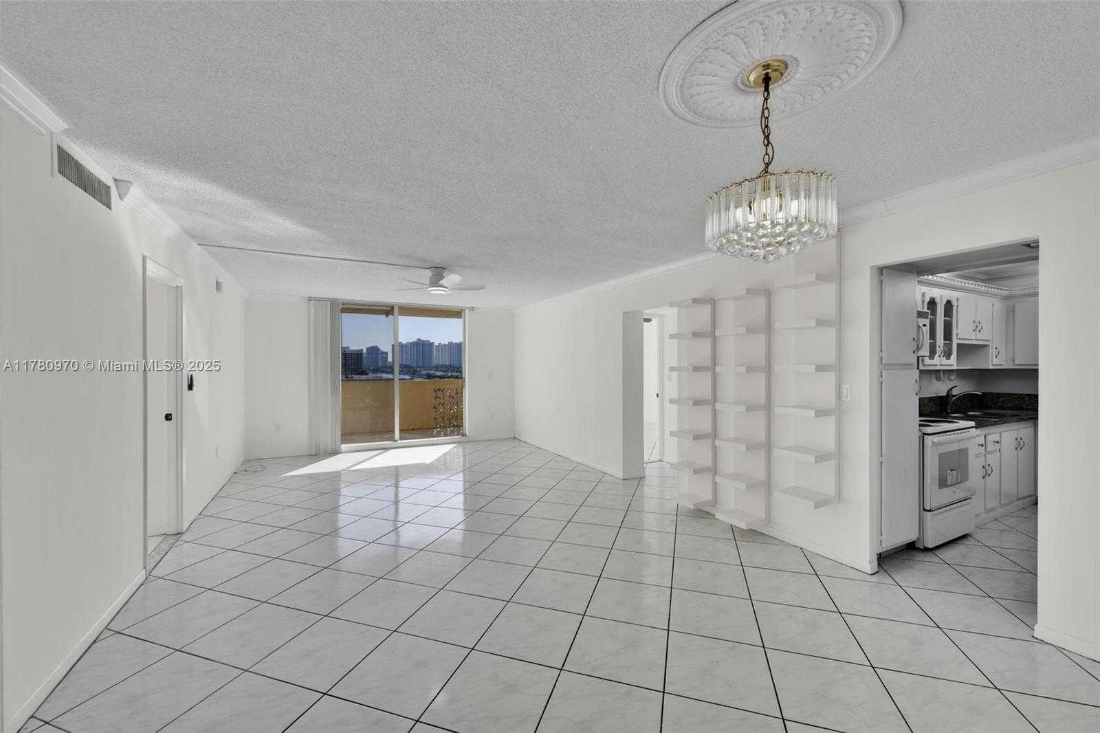Small Image of 1833 SOUTH OCEAN DR #808, Hallandale Beach Number 23