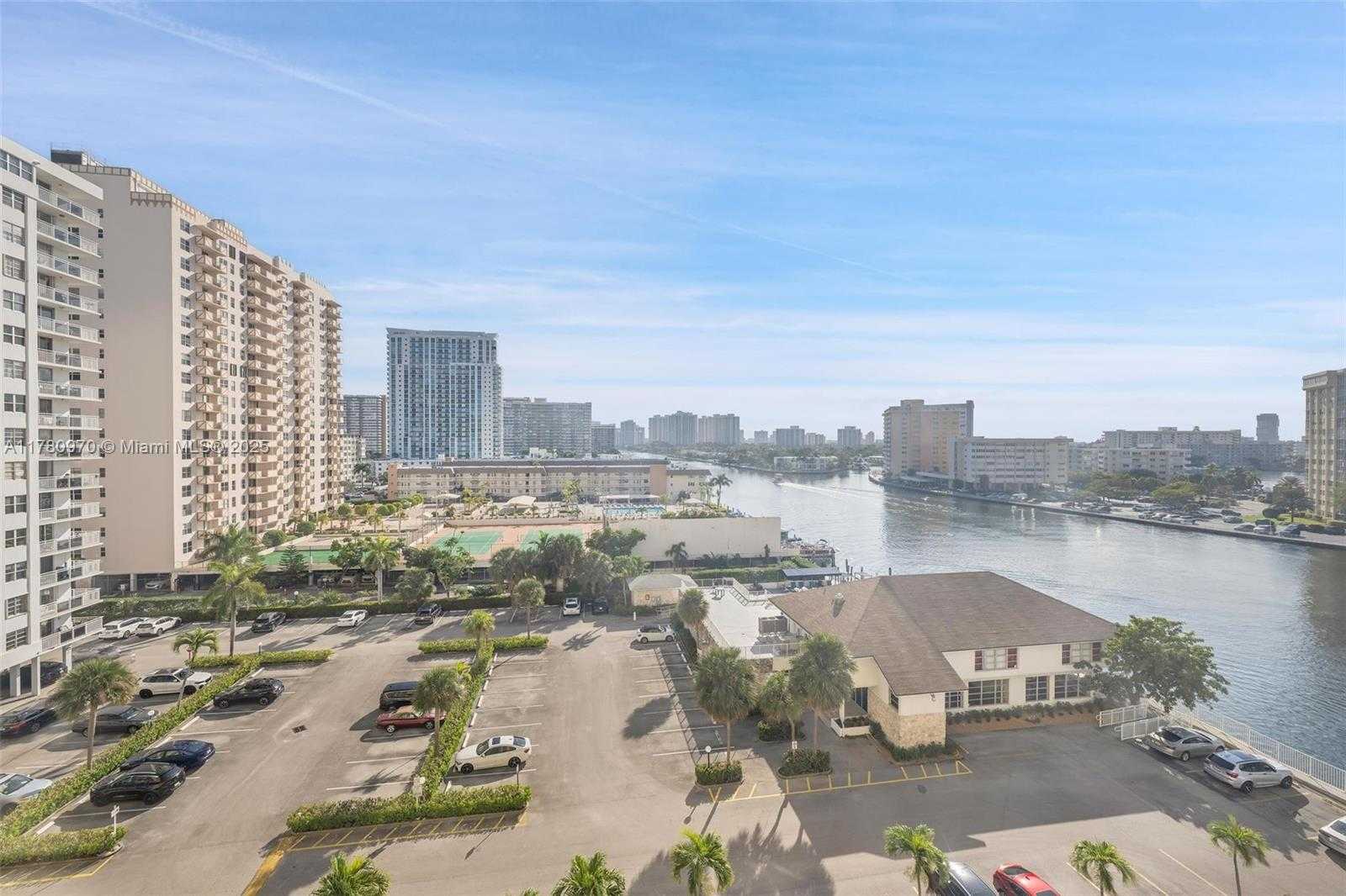 Small Image of 1833 SOUTH OCEAN DR #808, Hallandale Beach Number 34