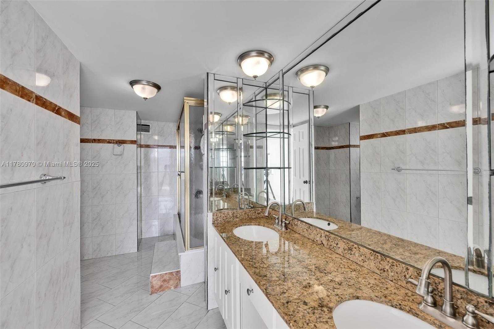 Small Image of 1833 SOUTH OCEAN DR #808, Hallandale Beach Number 39