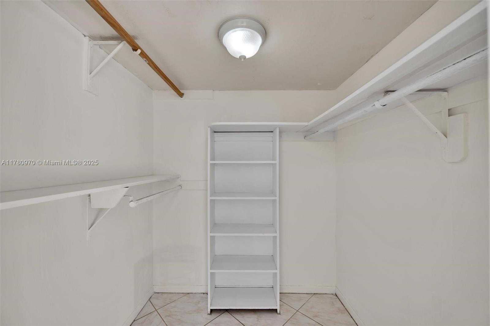 Small Image of 1833 SOUTH OCEAN DR #808, Hallandale Beach Number 42