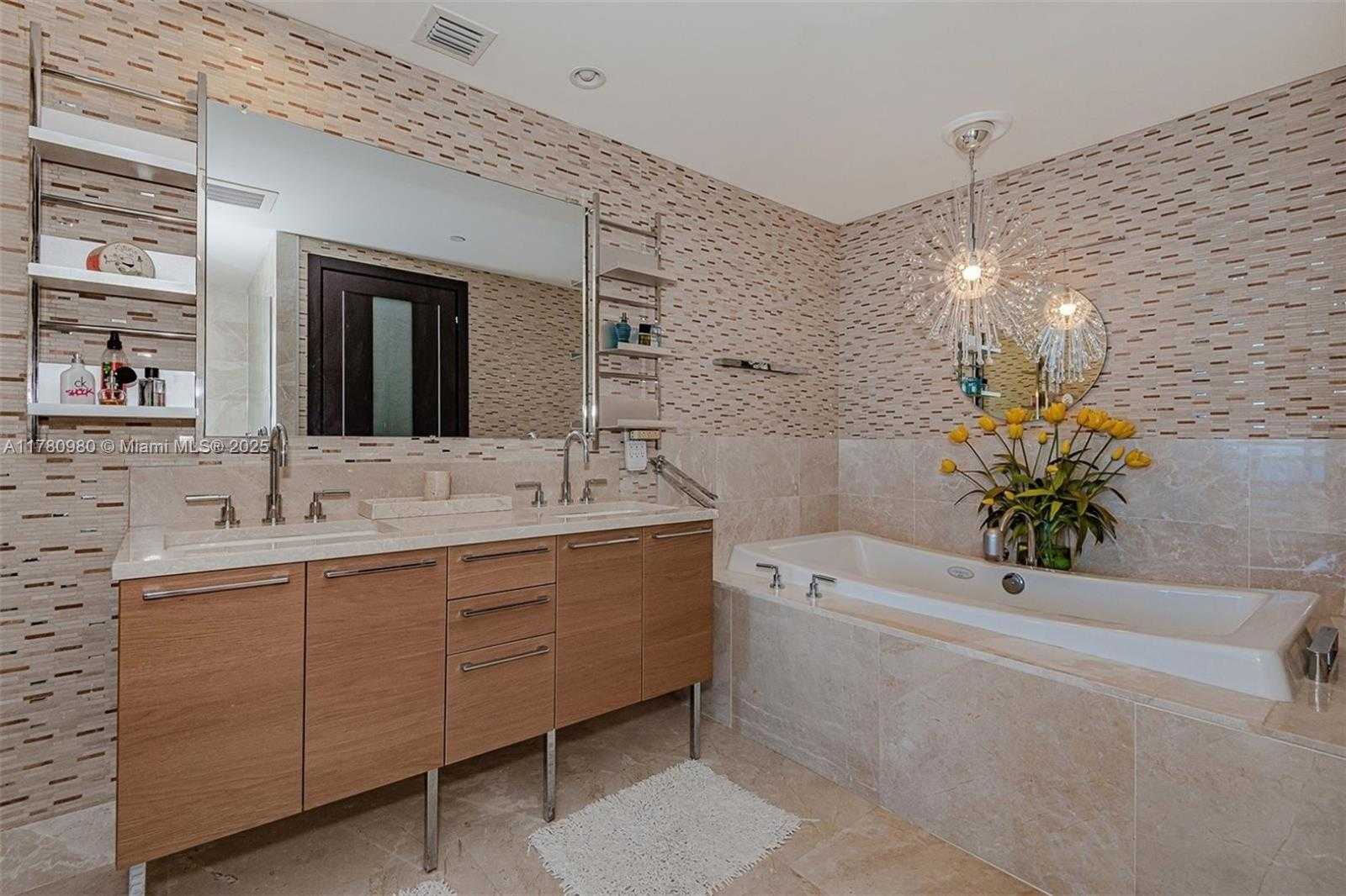 Small Image of 17001 COLLINS AVE #1507, Sunny Isles Beach Number 6