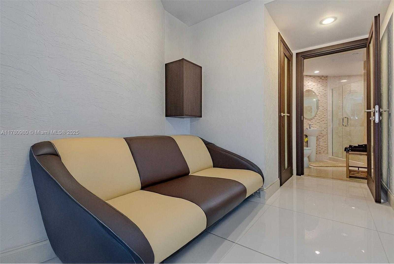 Small Image of 17001 COLLINS AVE #1507, Sunny Isles Beach Number 9