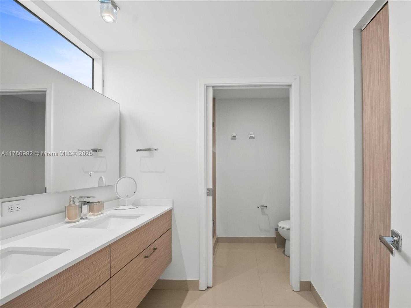Small Image of 600 NORTH EAST 27TH ST #1005, Miami Number 11
