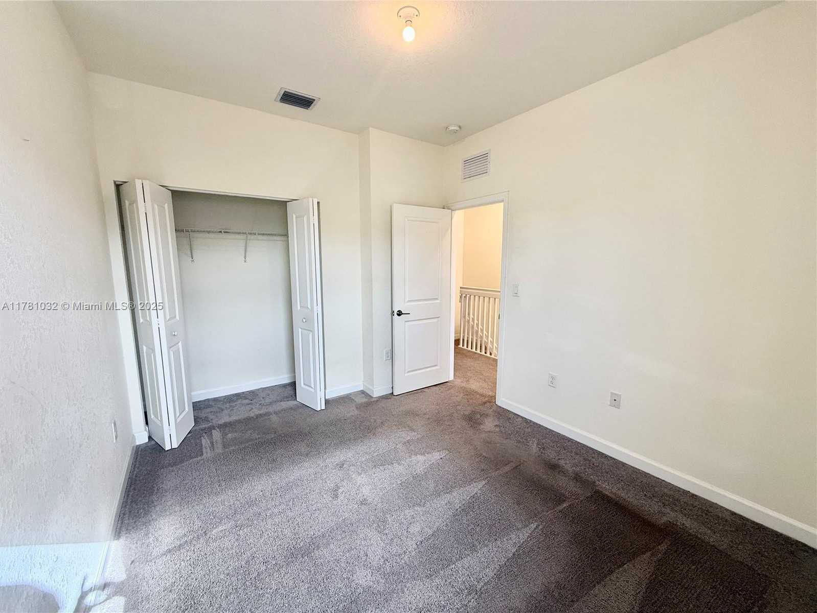 Small Image of 11119 WEST 34TH WAY, Hialeah Number 19