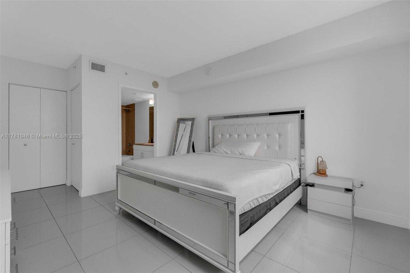 Small Image of 1861 NORTH WEST S RIVER DR #1207, Miami Number 15