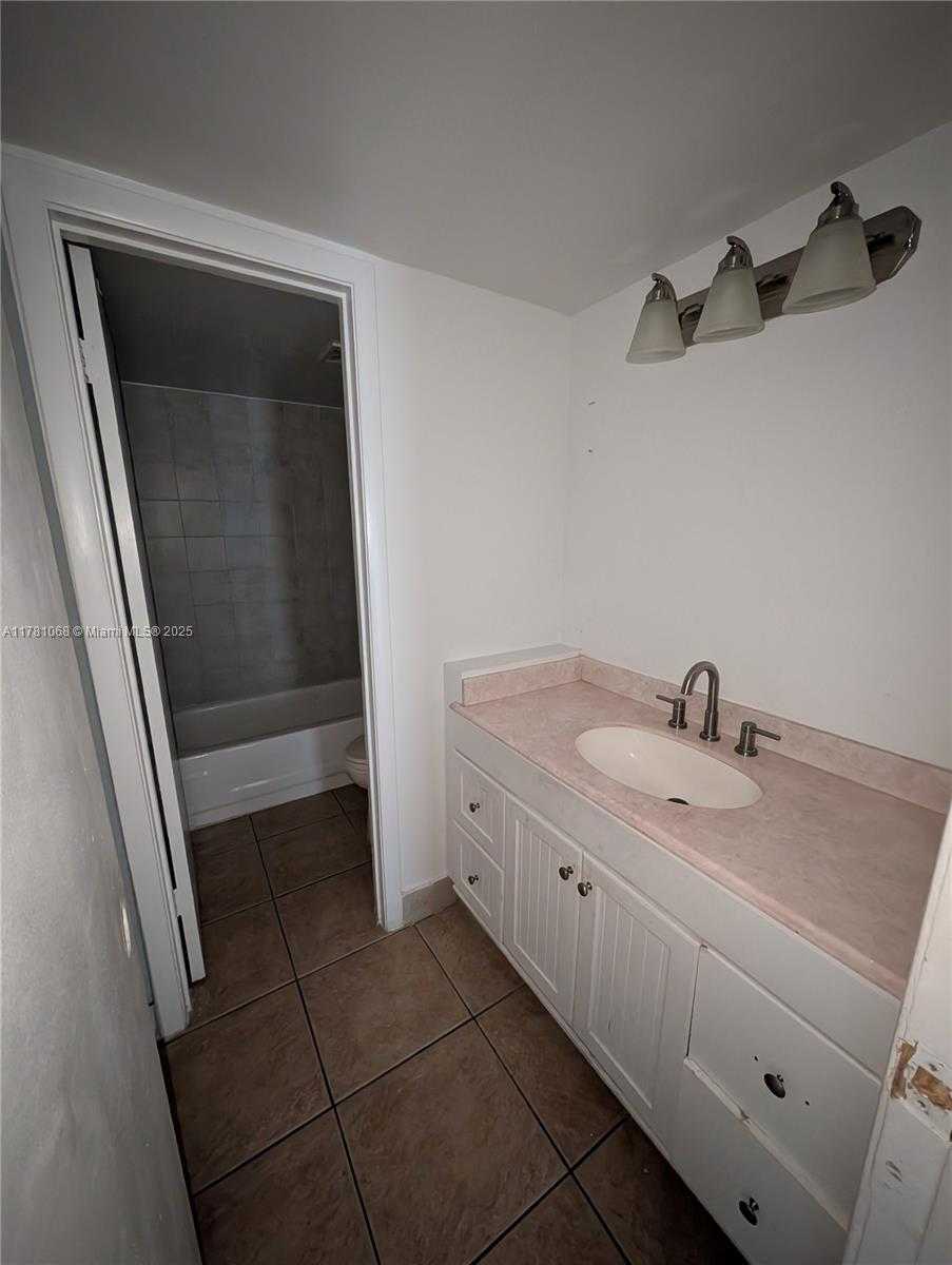 Small Image of 4122 NORTH WEST 88TH AVE #103, Coral Springs Number 12